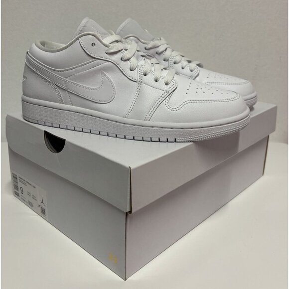 NIKE JORDAN / Air One Low / White / Sneakers / Leather Classic / Style Athletic - Picture 9 of 10